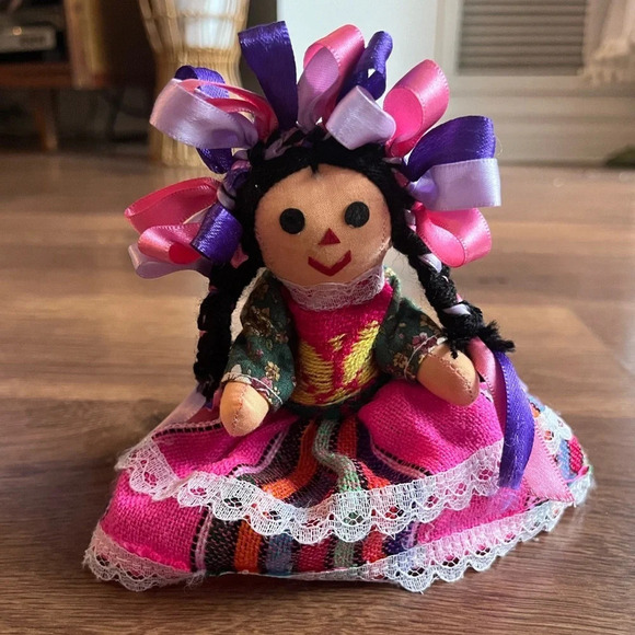Mexican Doll - Picture 3 of 9